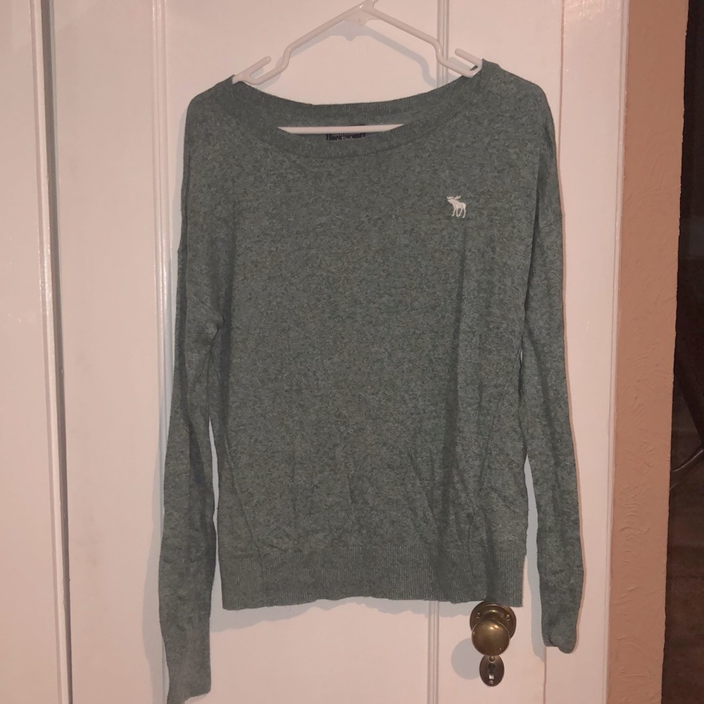 Abercrombie & Fitch Signature Sweater